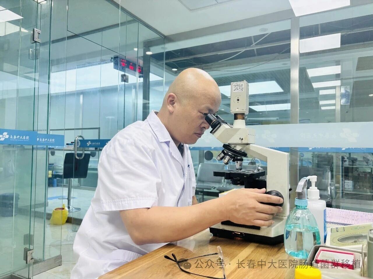 益阳市|高朋磊医师：左手男科临床，右手肠道菌群移植深入研究